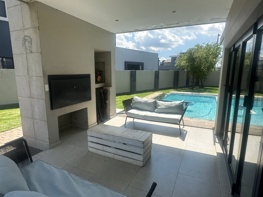 4 Bedroom Property for Sale in Midstream Estate Gauteng