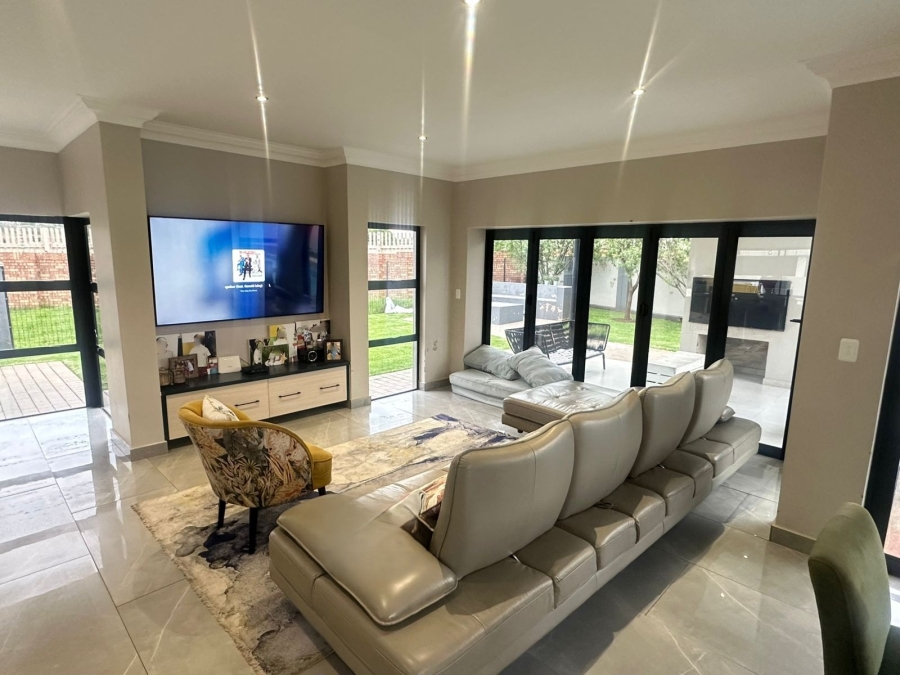 4 Bedroom Property for Sale in Midstream Estate Gauteng