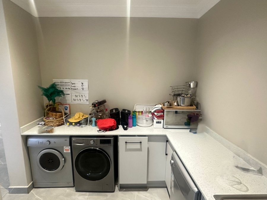 4 Bedroom Property for Sale in Midstream Estate Gauteng