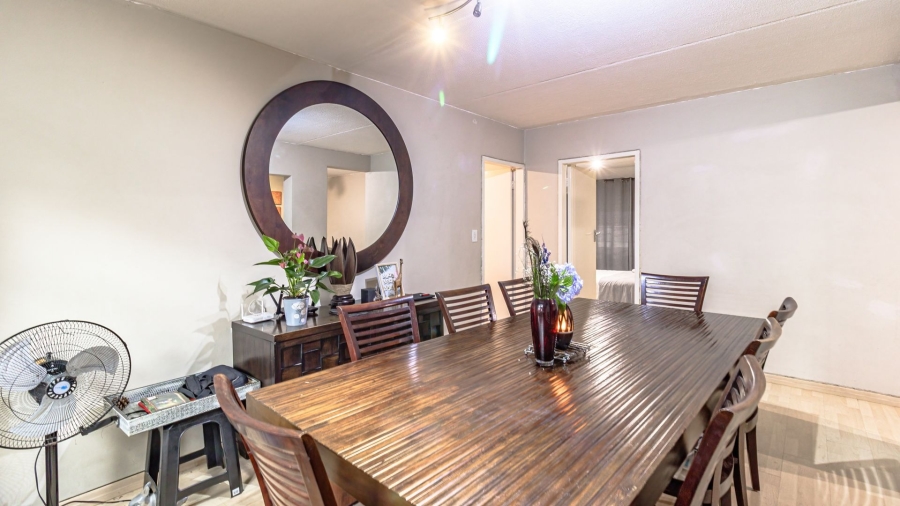 2 Bedroom Property for Sale in Sandown Gauteng