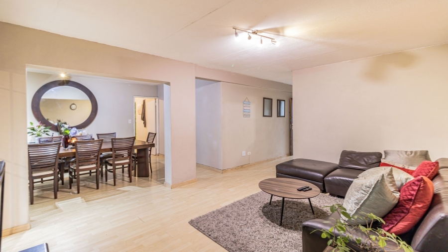 2 Bedroom Property for Sale in Sandown Gauteng