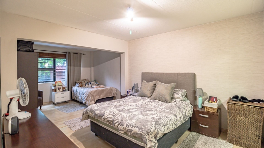 2 Bedroom Property for Sale in Sandown Gauteng