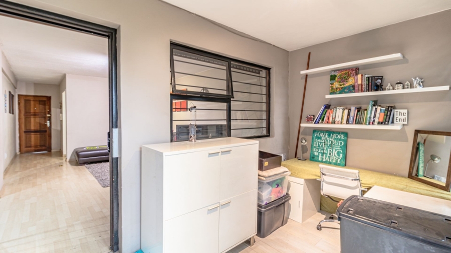 2 Bedroom Property for Sale in Sandown Gauteng