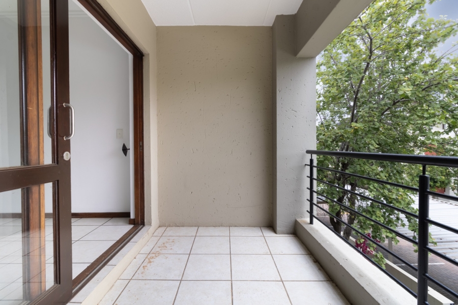 To Let 2 Bedroom Property for Rent in Lonehill Gauteng