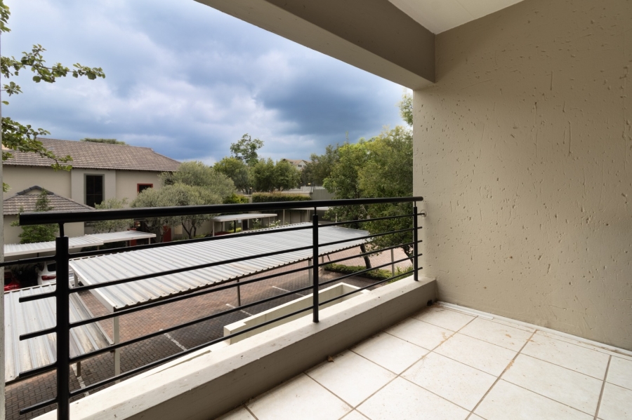 To Let 2 Bedroom Property for Rent in Lonehill Gauteng