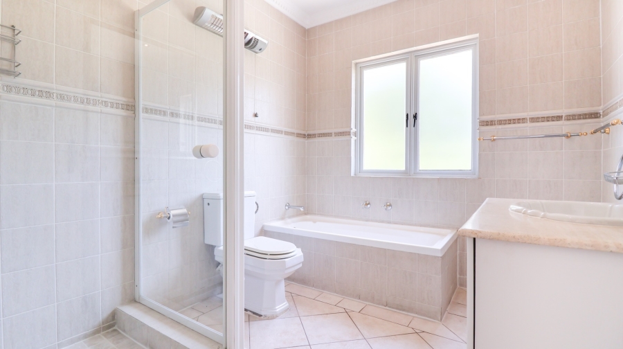 To Let 4 Bedroom Property for Rent in Dainfern Golf Estate Gauteng