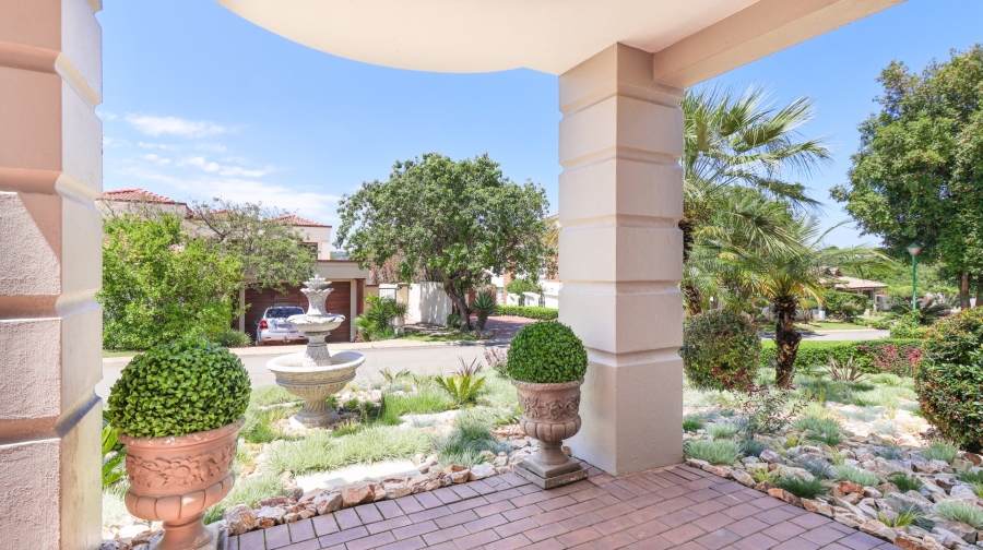 To Let 4 Bedroom Property for Rent in Dainfern Golf Estate Gauteng