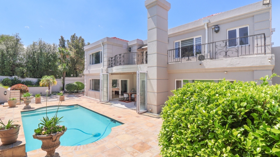 To Let 4 Bedroom Property for Rent in Dainfern Golf Estate Gauteng