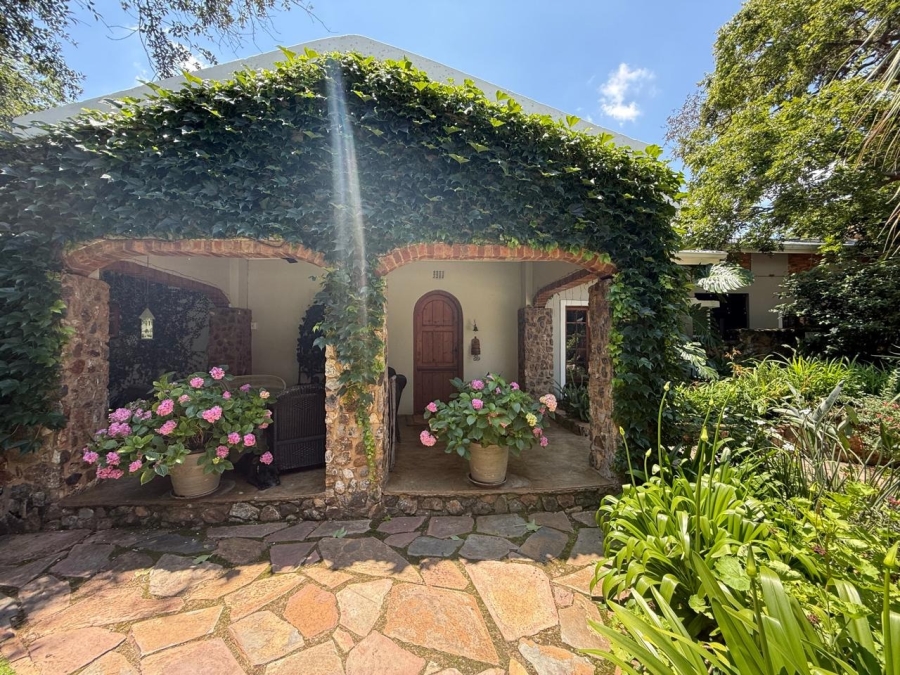 5 Bedroom Property for Sale in Irene Proper Security Estate Gauteng