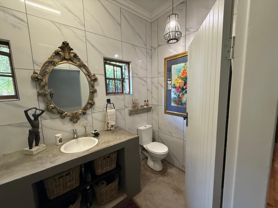 5 Bedroom Property for Sale in Irene Proper Security Estate Gauteng