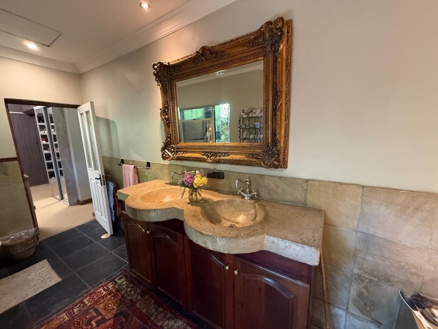 5 Bedroom Property for Sale in Irene Proper Security Estate Gauteng