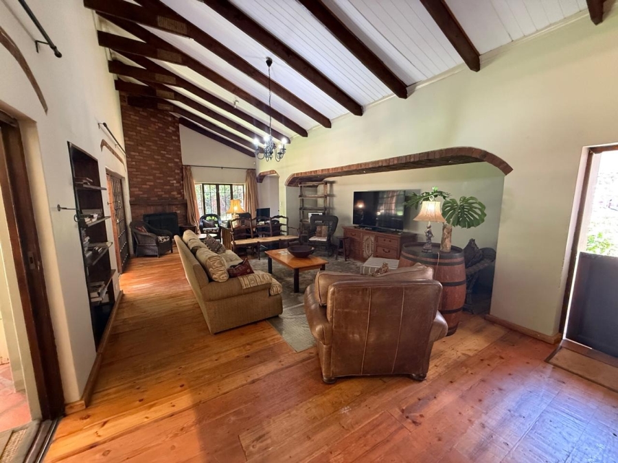 5 Bedroom Property for Sale in Irene Proper Security Estate Gauteng