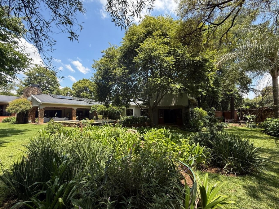 5 Bedroom Property for Sale in Irene Proper Security Estate Gauteng