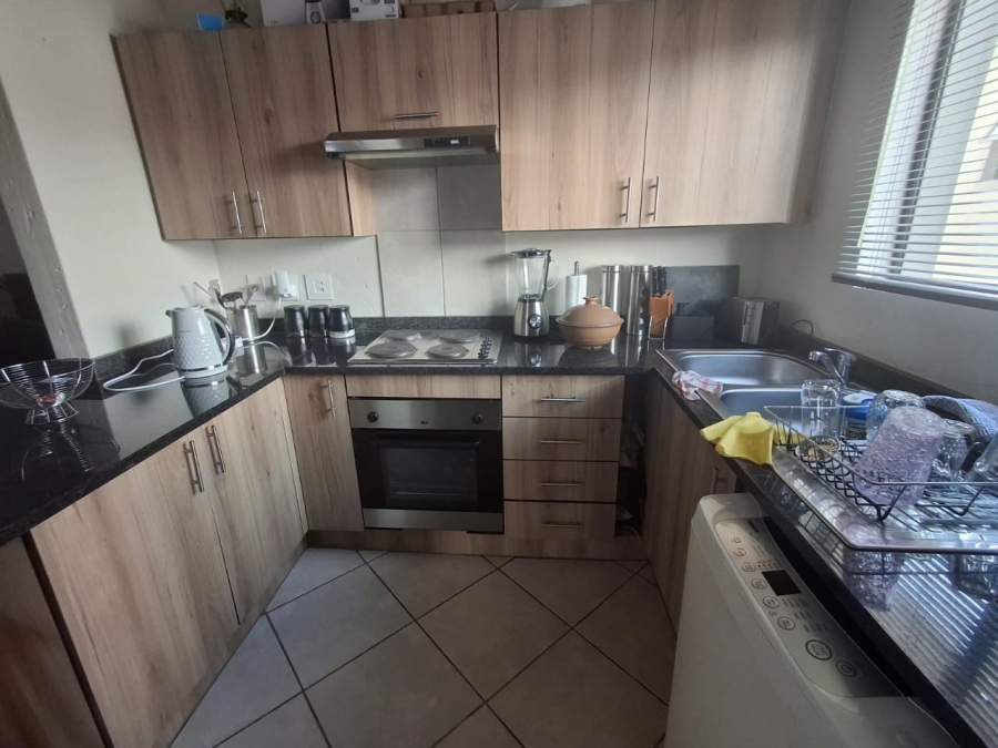 To Let 2 Bedroom Property for Rent in Goedeburg Gauteng