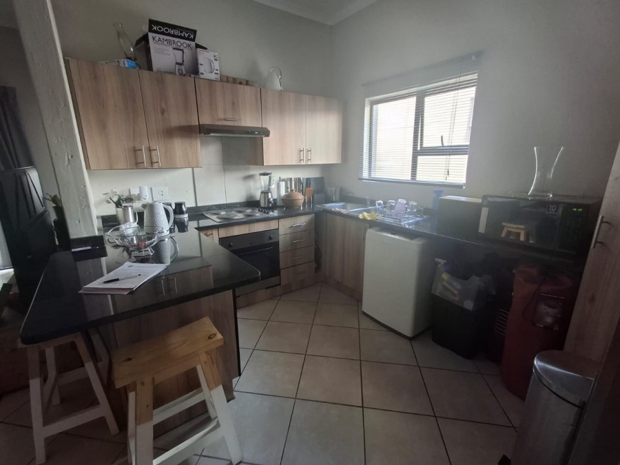 To Let 2 Bedroom Property for Rent in Goedeburg Gauteng