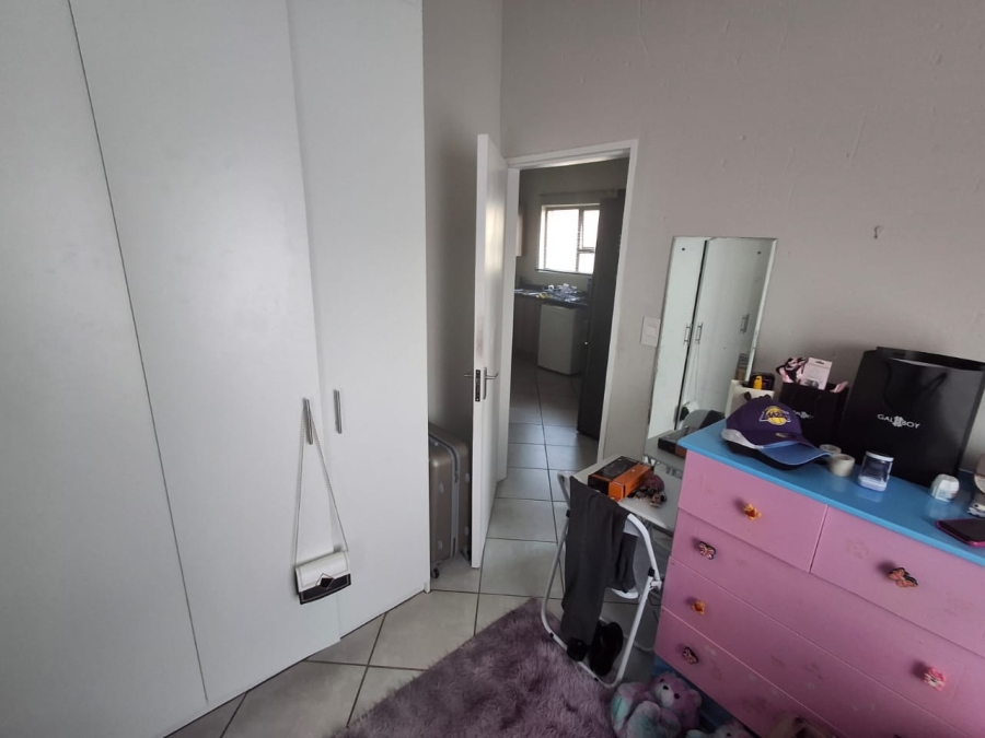 To Let 2 Bedroom Property for Rent in Goedeburg Gauteng