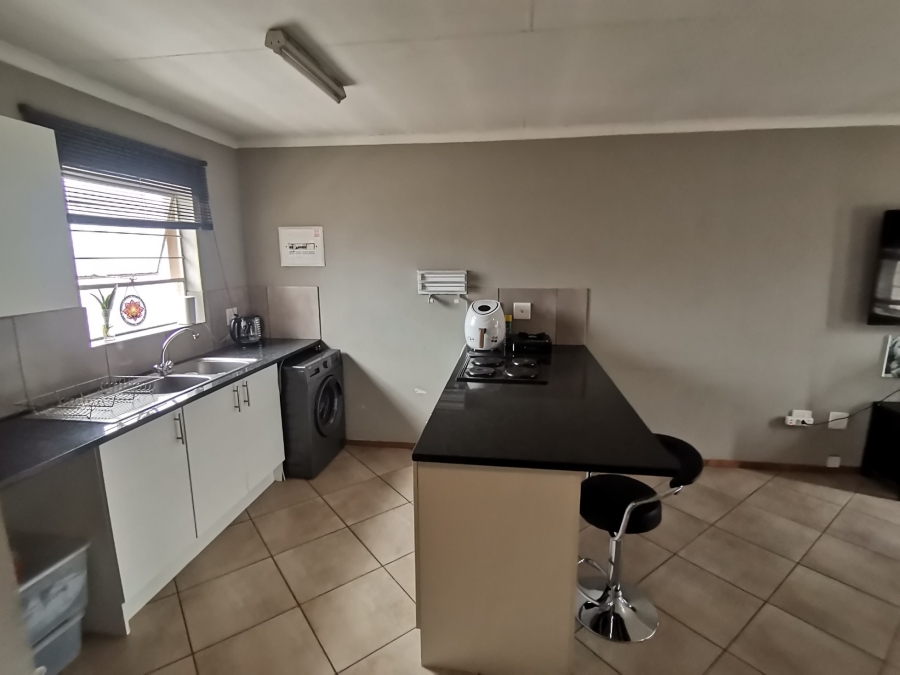2 Bedroom Property for Sale in Albertsdal Gauteng
