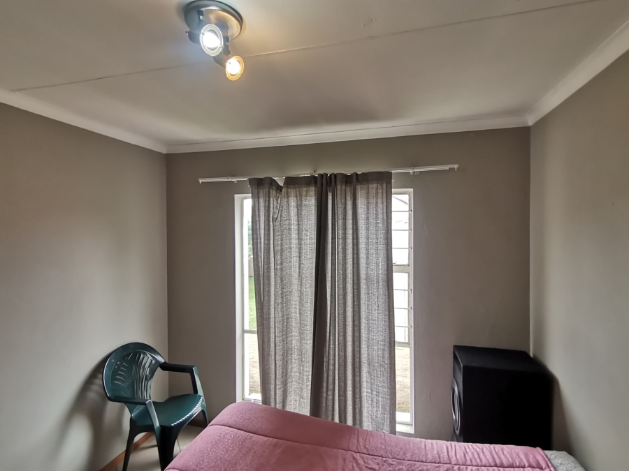 2 Bedroom Property for Sale in Albertsdal Gauteng