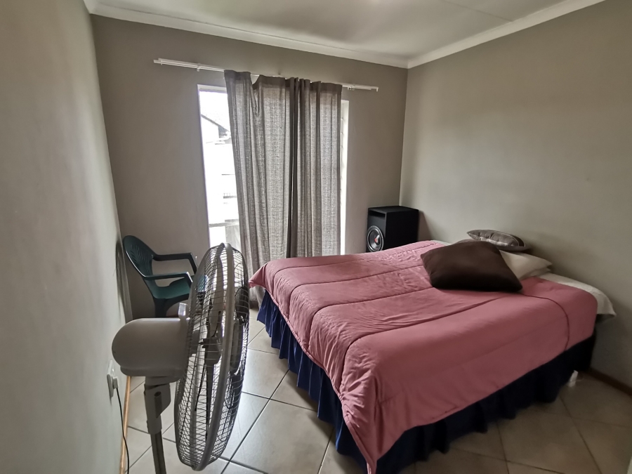 2 Bedroom Property for Sale in Albertsdal Gauteng