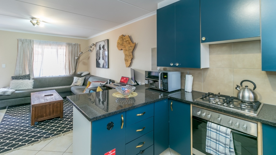 To Let 2 Bedroom Property for Rent in Noordwyk Gauteng