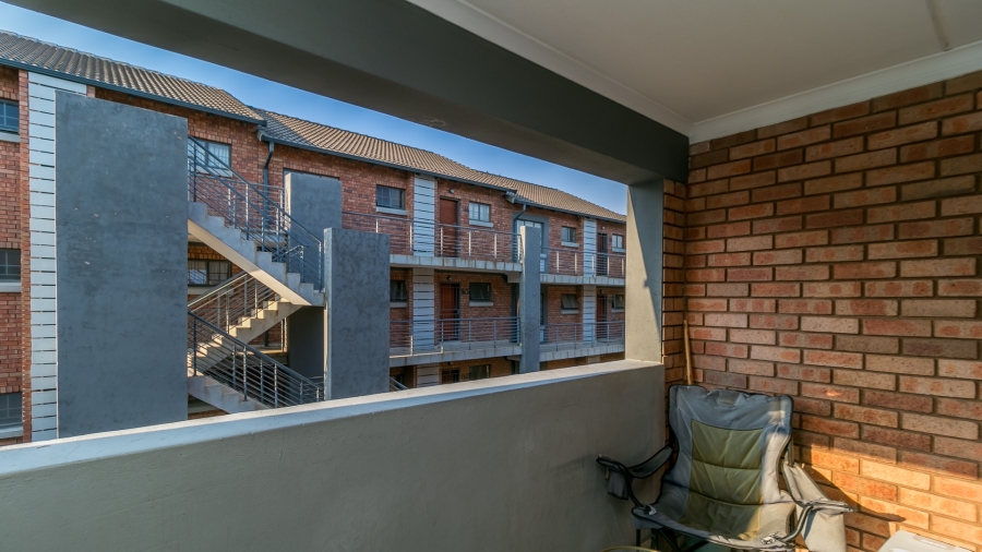 To Let 2 Bedroom Property for Rent in Noordwyk Gauteng