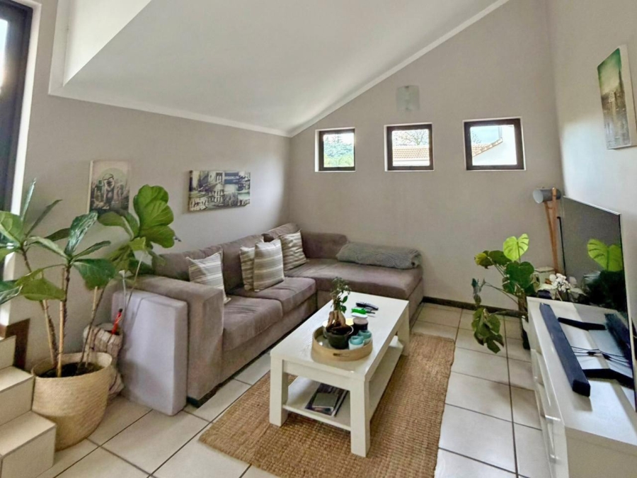 To Let 2 Bedroom Property for Rent in Bryanston Gauteng