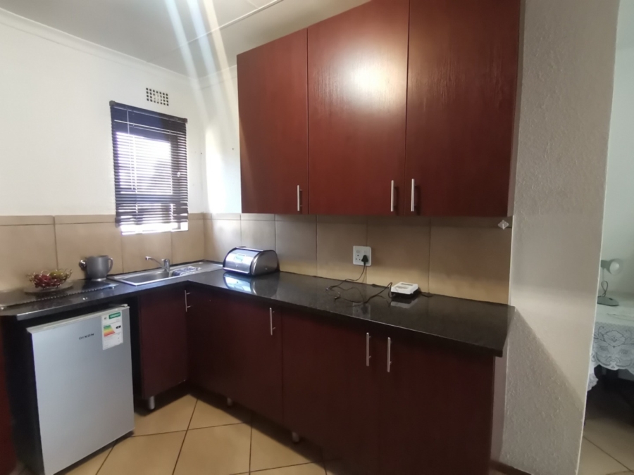 2 Bedroom Property for Sale in Albertsdal Gauteng