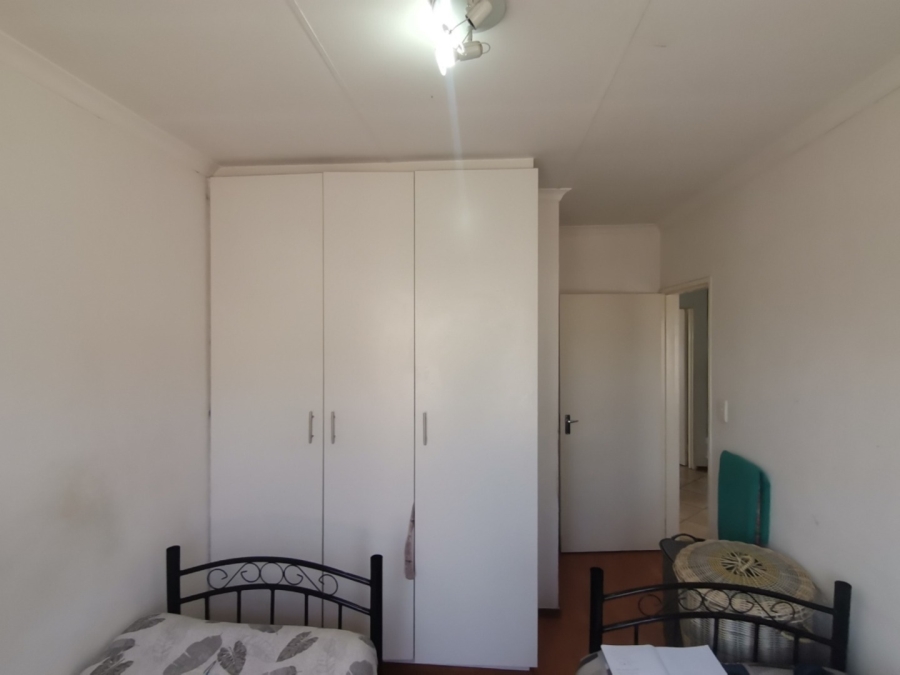 2 Bedroom Property for Sale in Albertsdal Gauteng
