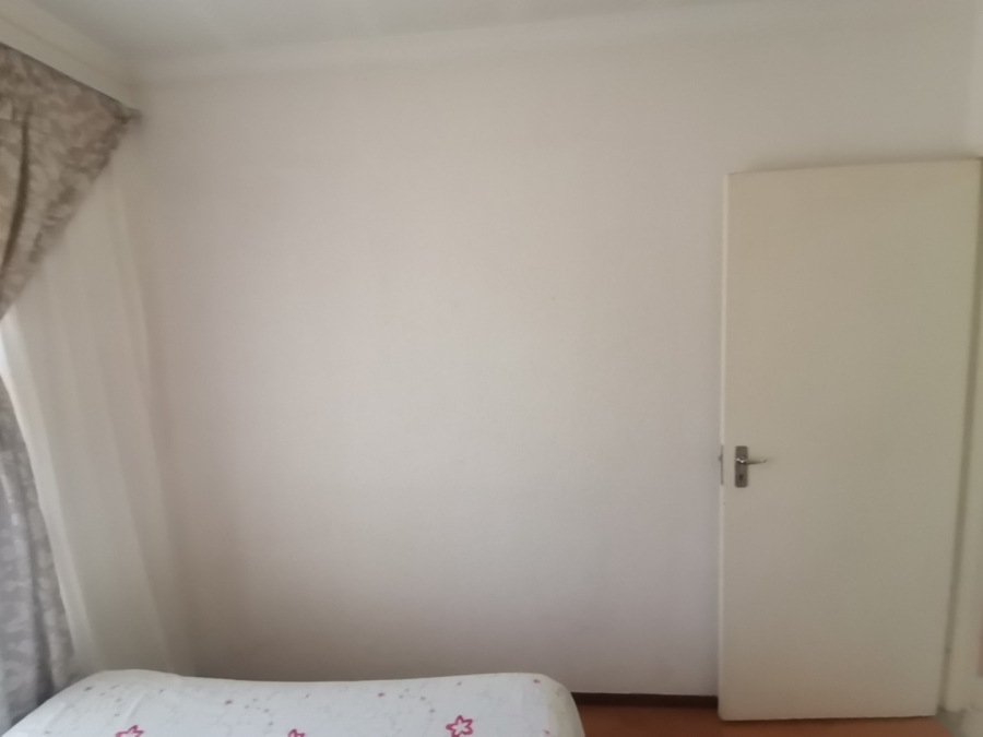2 Bedroom Property for Sale in Albertsdal Gauteng