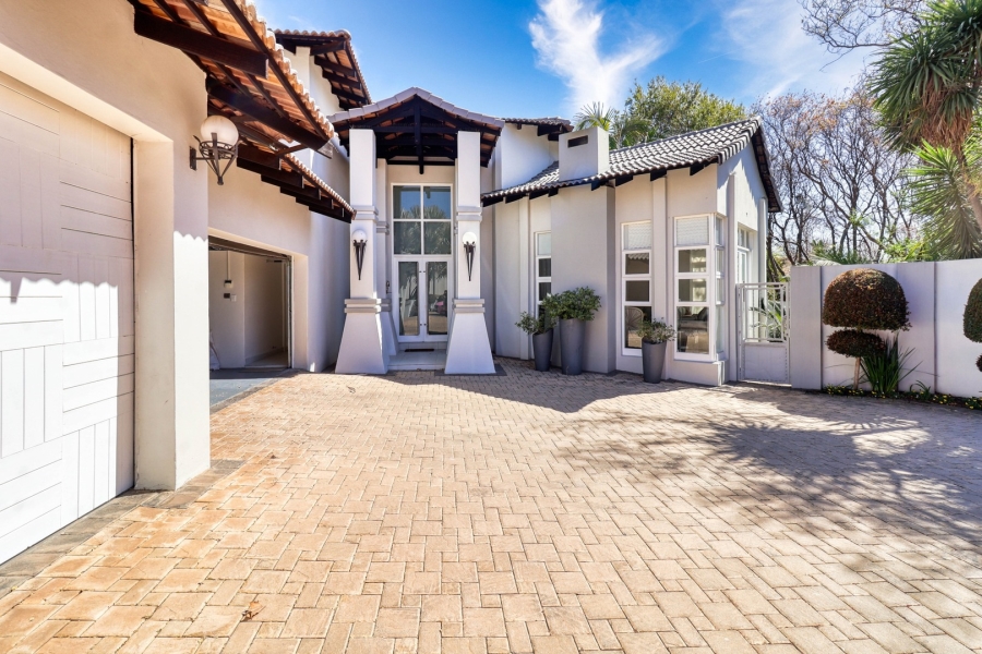 5 Bedroom Property for Sale in Dainfern Valley Gauteng