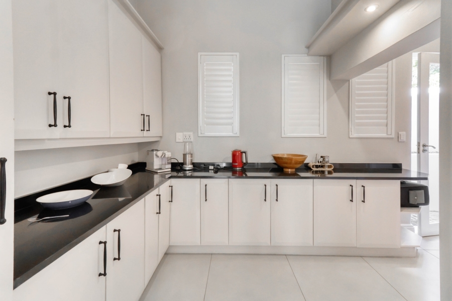 5 Bedroom Property for Sale in Dainfern Valley Gauteng