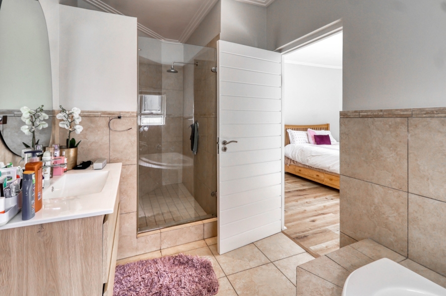 5 Bedroom Property for Sale in Dainfern Valley Gauteng