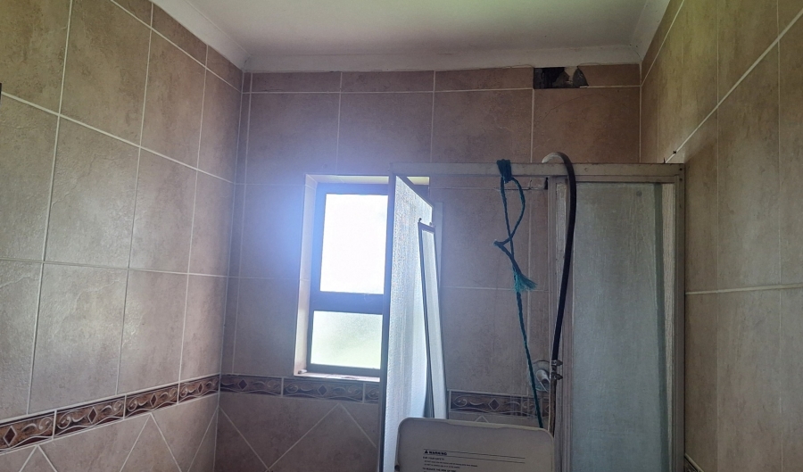 2 Bedroom Property for Sale in Theoville Gauteng