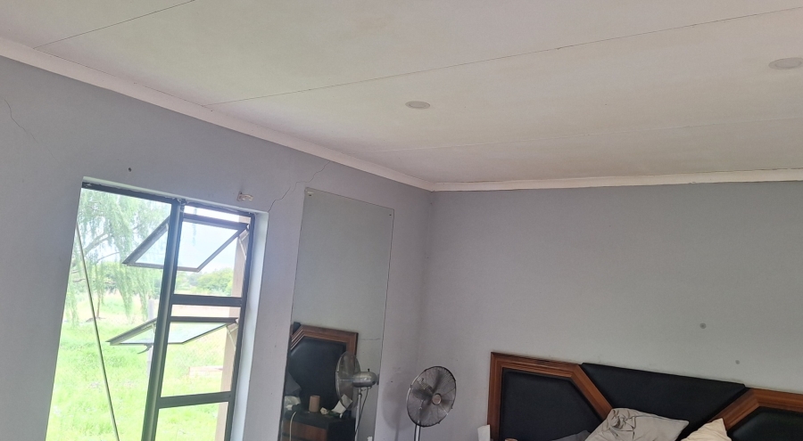 2 Bedroom Property for Sale in Theoville Gauteng