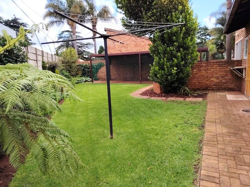 2 Bedroom Property for Sale in Glen Marais Gauteng