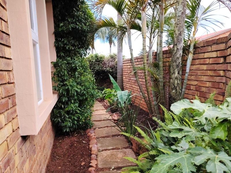 2 Bedroom Property for Sale in Glen Marais Gauteng