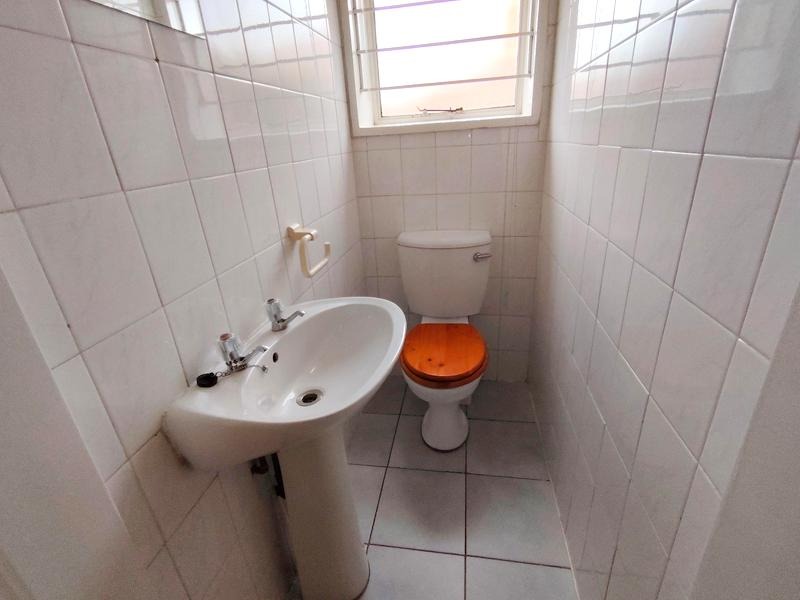 2 Bedroom Property for Sale in Glen Marais Gauteng