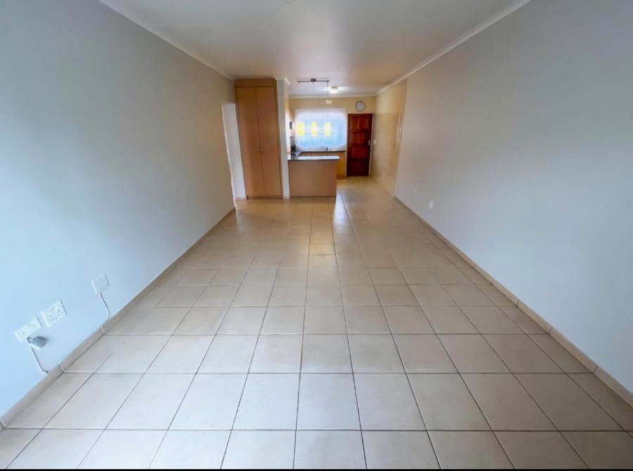 2 Bedroom Property for Sale in Mulbarton Gauteng