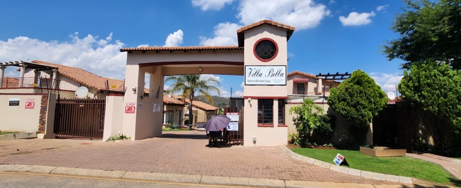 2 Bedroom Property for Sale in Mulbarton Gauteng
