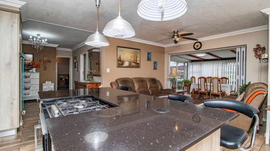 2 Bedroom Property for Sale in Goedeburg Gauteng