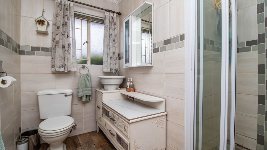 2 Bedroom Property for Sale in Goedeburg Gauteng