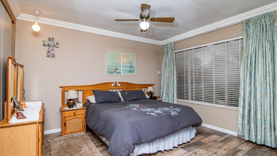 2 Bedroom Property for Sale in Goedeburg Gauteng