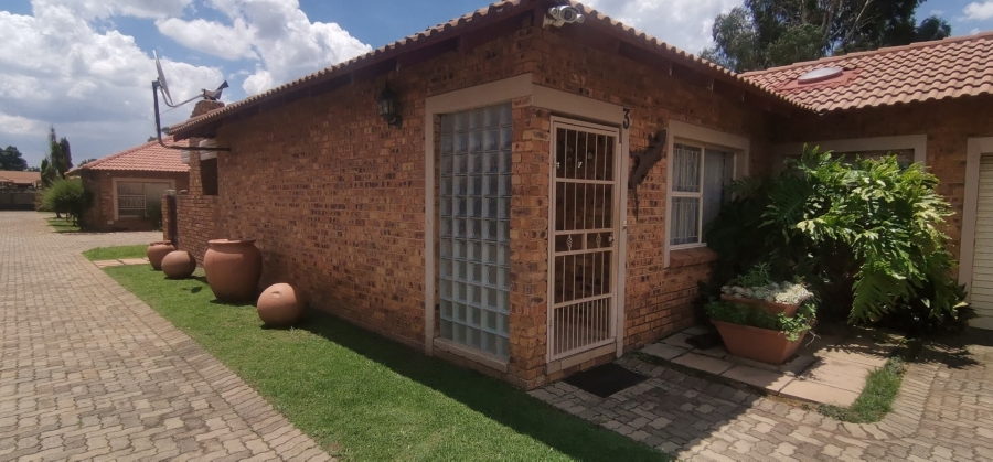 2 Bedroom Property for Sale in New State Areas Gauteng