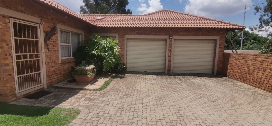 2 Bedroom Property for Sale in New State Areas Gauteng