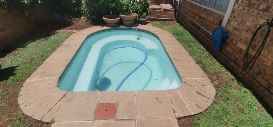 2 Bedroom Property for Sale in New State Areas Gauteng