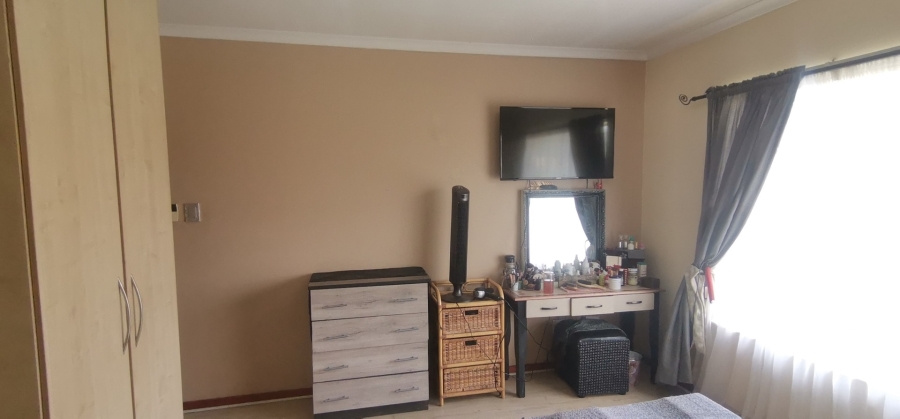 2 Bedroom Property for Sale in New State Areas Gauteng