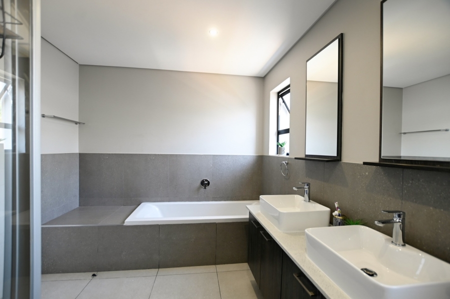 3 Bedroom Property for Sale in Montana Gauteng