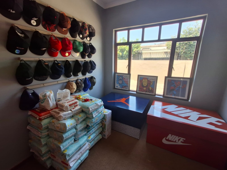 To Let 3 Bedroom Property for Rent in Beyers Park Gauteng