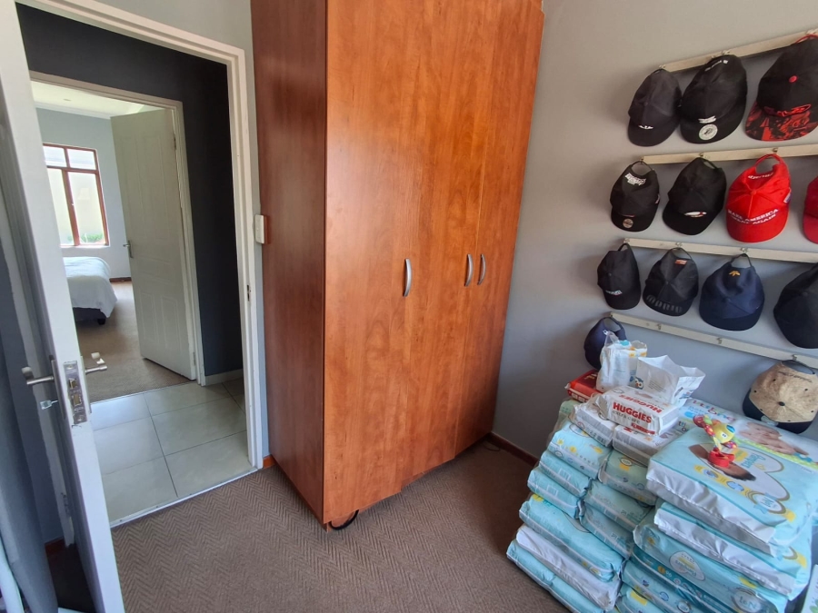 To Let 3 Bedroom Property for Rent in Beyers Park Gauteng
