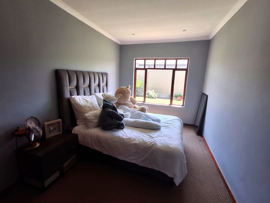 To Let 3 Bedroom Property for Rent in Beyers Park Gauteng